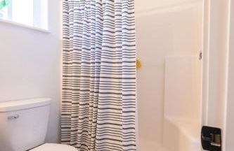 Modern Townhome Enclosed Garage WD - Foto 18