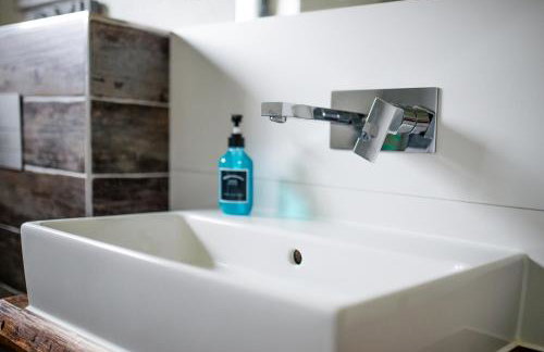 2 Bedroom Guest Apartment with Terrace - Foto 14