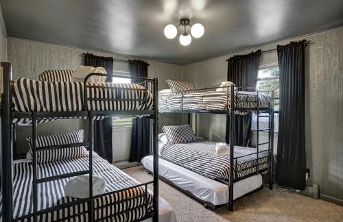 Private Indoor Pool Estate with Hot Tub - Foto 22