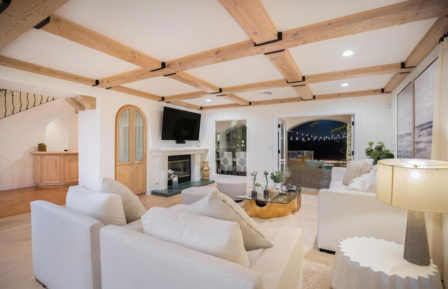 Stradella Spanish - Contemporary Mediterranean Estate w/ Resort-style Yard - Photo 13