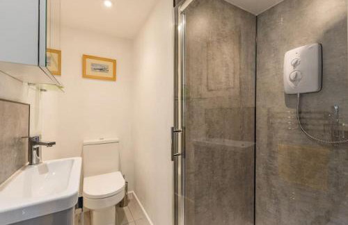 Sea Whispers at Porthleven - Foto 21