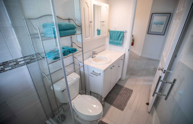 Enjoy Sunsets at Fully Equipped Condo at the Beach - Photo 17