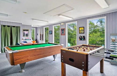 Charming A-Frame Cabin w Hot Tub & Mountain Views - Foto 53