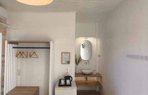 The Coast seaside rooms - Photo 14