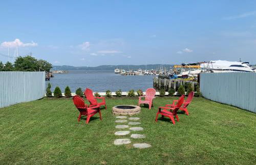 Waterfront Luxury in Town - Foto 1