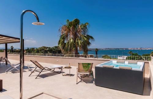 5E Villa Charme-Sea and Ortigia view-Whirlpool roof Terrace - Photo 37