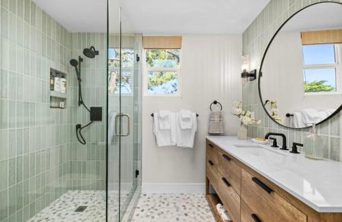 Experience the Pinnacle of Coastal Living at Harbour House - Foto 27