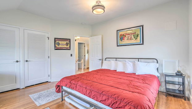 Watkins Glen Lakeview Cottage with Waterfall! - Foto 5, Interior