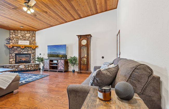 Spacious A-frame Pines Cabin 12 Beds Loft Game Room - Foto 24