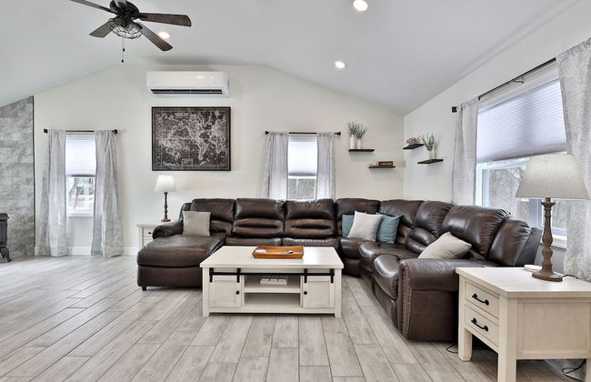 Rutland's Hidden Gem: 2 Br/1ba Renovated Home Close To Everything 2 Bedroom Home - Foto 9