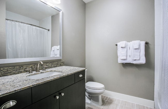 Frisco beautifully furnished 2 br apt - Photo 20