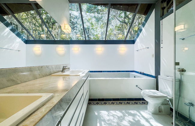 Casa térrea com piscina e cozinha de cinema | Granja Viana - Foto 24