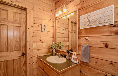 *Family friendly cabin near Dollywood! - Photo 17