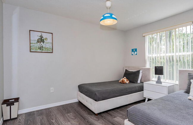 Villas at Island Club Community, Pools, Jacuzzi and More! - Photo 23