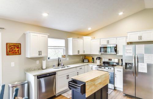 8 Mi to Ark Encounter Family Home with Deck and Grill - Foto 7