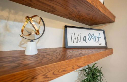 Stylish Durham Retreat - Walkable Sleeps 6 - Foto 59