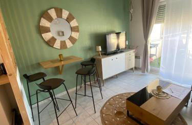 Studio cosy climatisé avec piscine parking Centre de Brignoles - Foto 3
