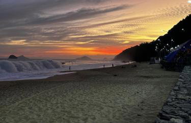 LINDO SOBRADO PERTINHO DA PRAIA - WiFi 600 MEGAS - Foto 62