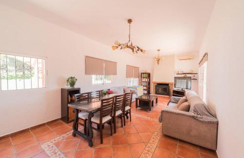 Expoholidys- Chalet privado en Castell del Rey - Foto 3