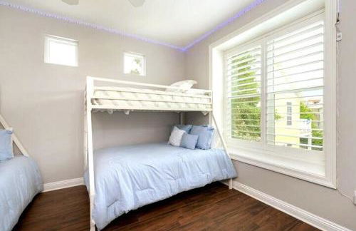 Timeless Traditions PoolHeat & Golf Cart Deals - Foto 38