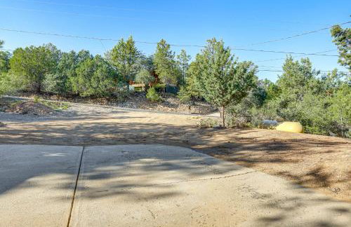 Relax Fireside Prescott Retreat with Hot Tub! - Foto 30