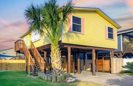 Private Pool, Yard, Deck, by the Nature Preserve! Tipsy Flipper by Avantstay - Photo 6