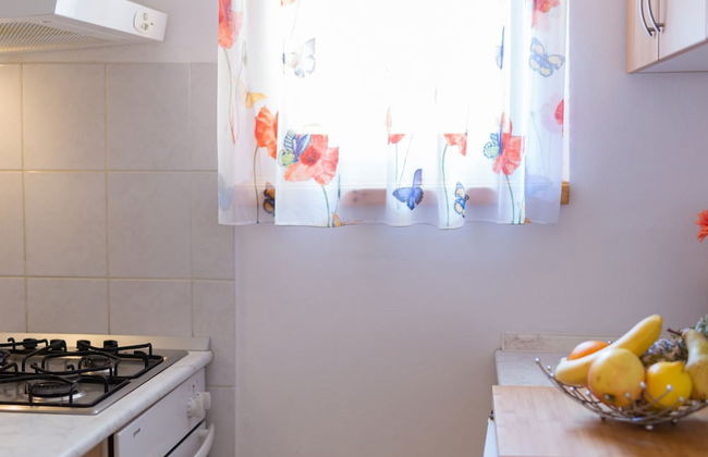 Chic and Charming Krk Downtown Apartments - Photo 12