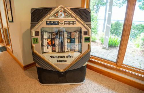 Rustic-modern Lake House in Milton Near Burlington and Eagle Mountain - Foto 48