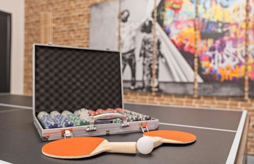 ATL Patio Paradise Pool, HotTub, Theater, GmRm, B-Ball - Foto 23