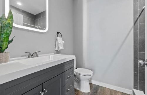 Secret Pool Cabana- Mins to Downtown and Beach - Foto 32