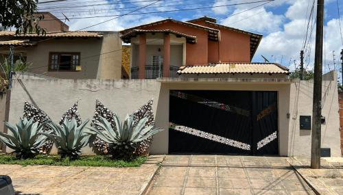 Casa espaçosa 10min do MotoGP Autódromo e BR-153 - Foto 2