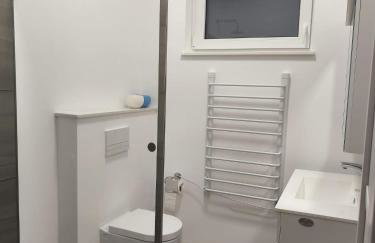 Moderne Ferienwohnung in ruhiger Lage mit Fitnessgeräte - Foto 14