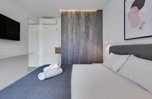 Luxury Spa Villa w Heated Pool, Jacuzzi & Sauna - Photo 41