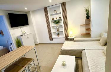 WOLFÜHLOASE am Hamburg Airport - Photo 6