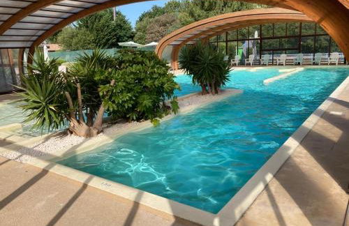 Chalet rénové, environnement très calme, piscines intérieure et extérieure chauffées, Bord du lac de Biscarosse Parentis - Foto 9