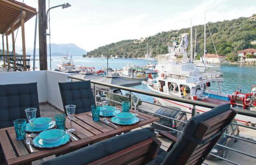 Xaradiotis House - A modern home away from home - Photo 9