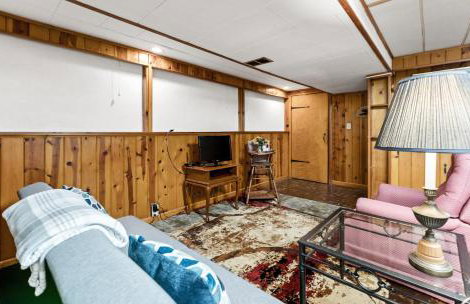 Peaceful Pastel - Cheerful Cottage Close to Pere Marquette and Muskegon Lake - Pet Friendly - Foto 10