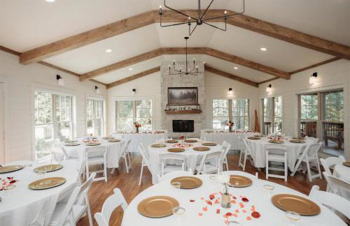 The Summit - 4 cabin getaway for 20 guests with views - Foto 2