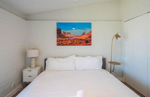 Spacious 2 Bedroom, 2 Bath, Pool, Free Parking, Gym - Foto 48