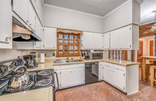 Near the Airport and Graceland Holmesdale Hideout - Foto 2