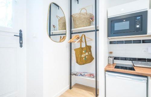 Eiffel Tower studio with terrace and AC - Foto 13