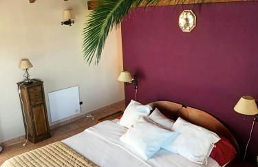 VILLA NABRISA MARBELLA, 5 BEDROOM, PRIVATE POOL, GARDEN, BBQ - Foto 6