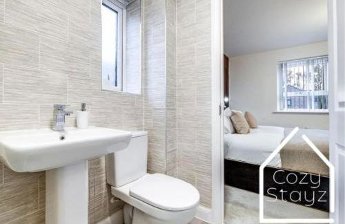 Newly Stunning City Centre Home by Cozy Stayz - Foto 5