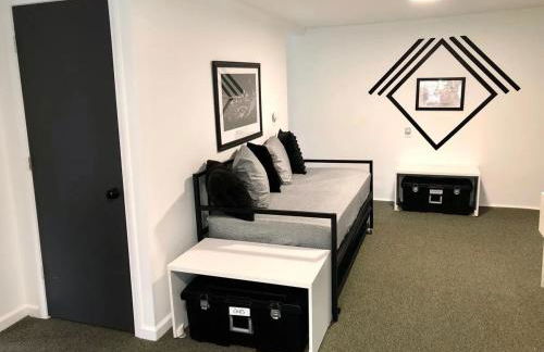 Sister Lakes Lakeside House - Sleeps 16 - Foto 73