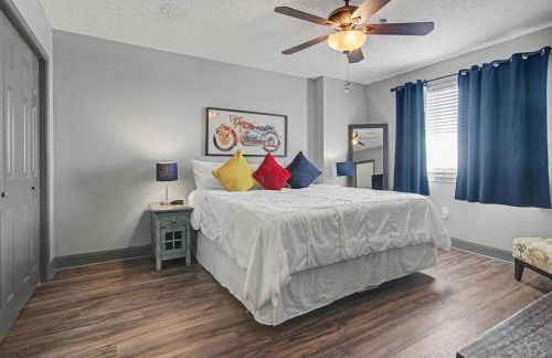 Shop and Dine Fort Worth Condo with Racetrack Views! - Photo 35