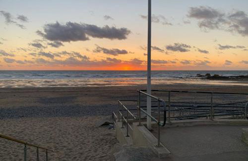 Bungalow with stunning views over Widemouth Bay - Foto 24
