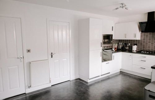 Gadbridge - 3 Bedroom House, parking and garden! - Foto 31