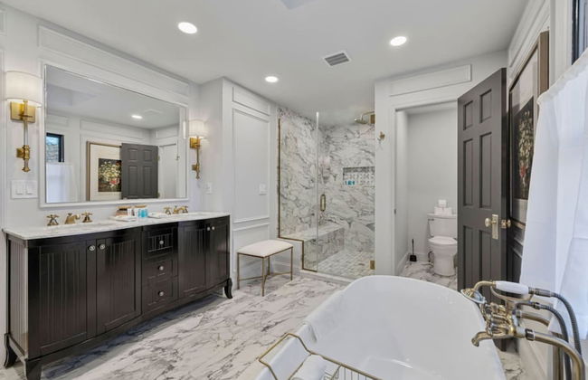 Peaceful Mini Mansion Sleeps 18 - Foto 79