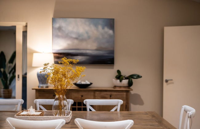 Hamptons Inspired Luxury - Photo 35