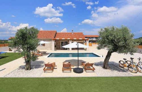 Villa Orkula - Foto 1